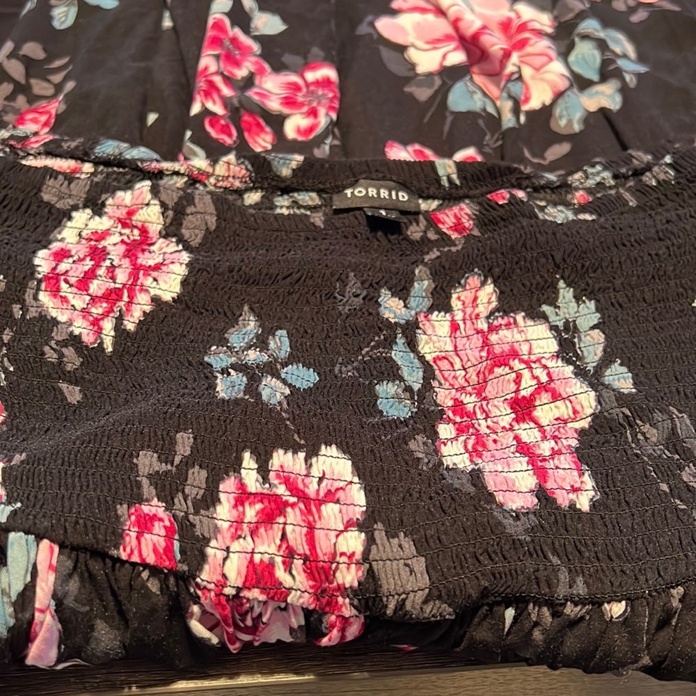 MINI FLORAL LACeFIT AND FLARE DRESS